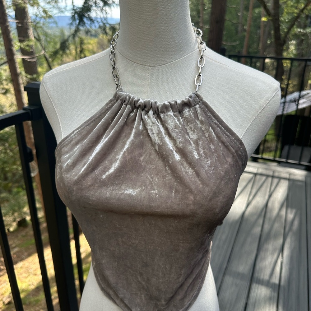 Chain Halter Neck Velvet Top - Gray